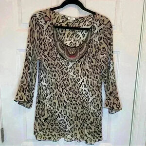 Women's NICOLA Tunic Blouse Size XL Embellished Neck 3/4 Sleeve Animal Print